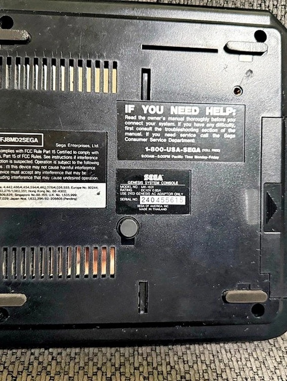 Sega Genesis Console - Picture 4 of 6